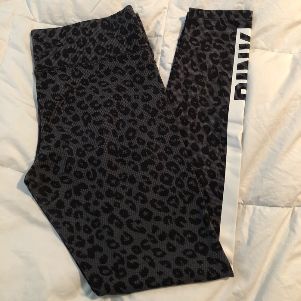 PINK leopard print leggings